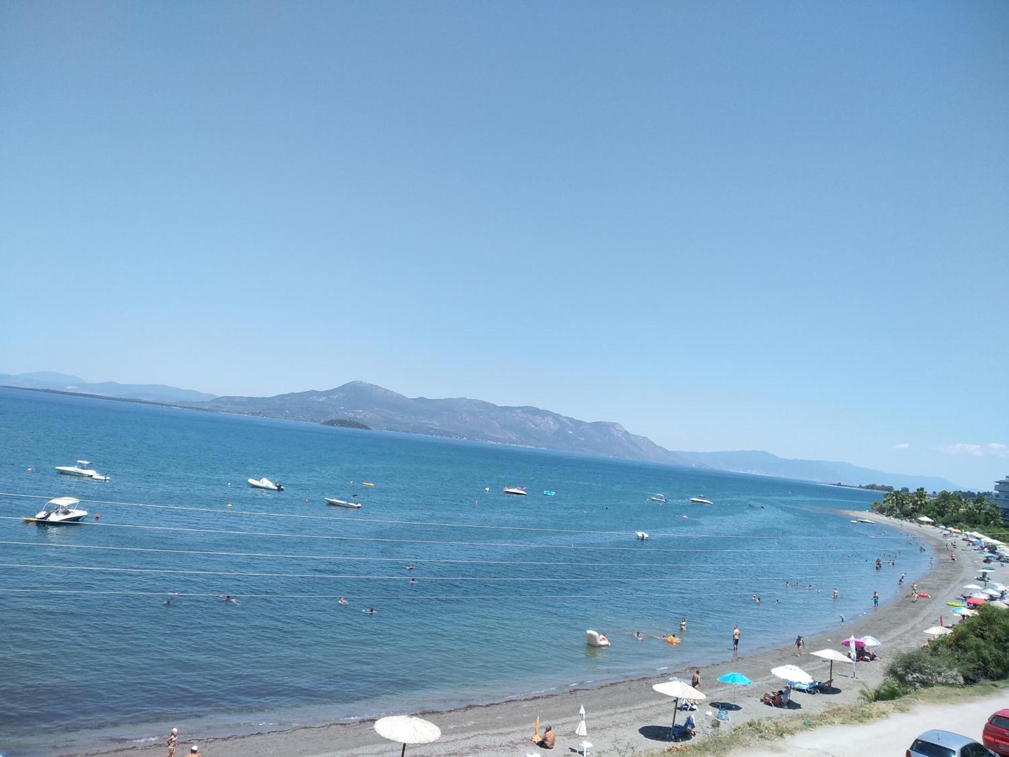 Апартаменти Mare E Monti1 Камена-Вурла Номер фото